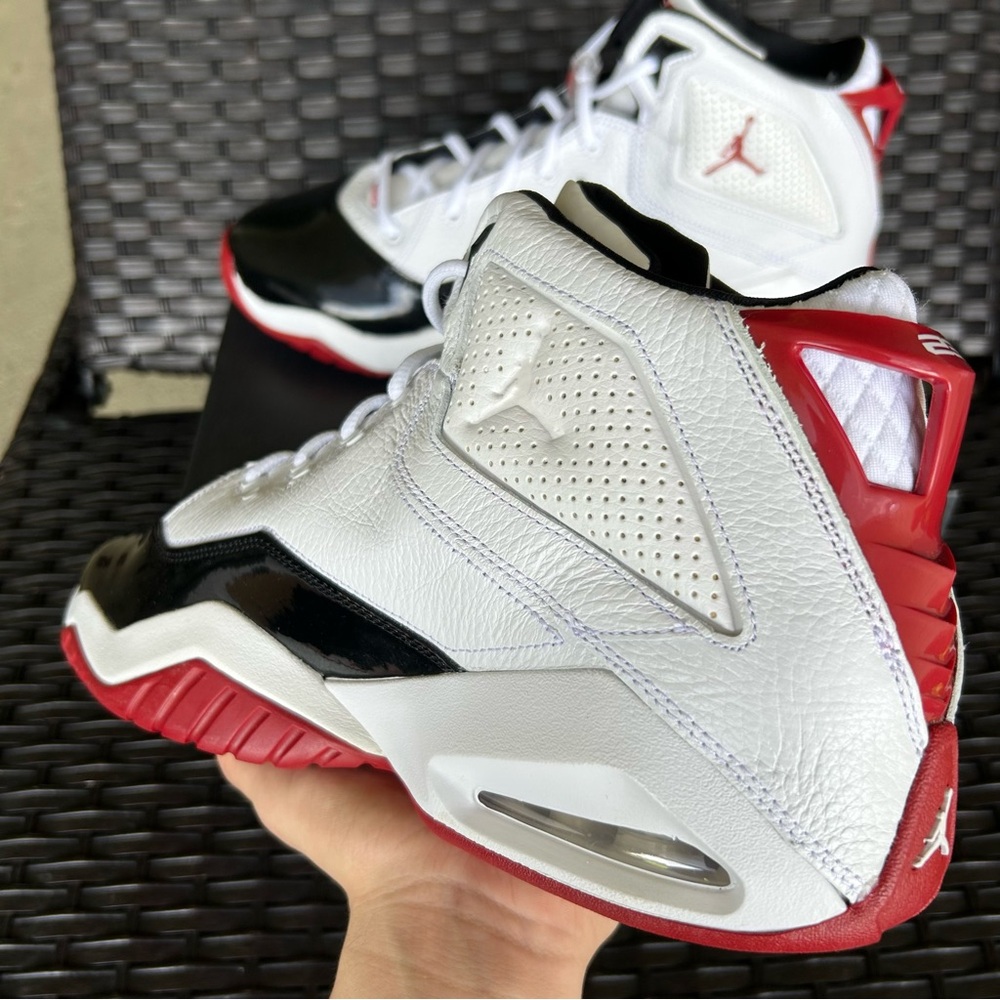 JORDAN B'LOYAL WHITE RED BLACK Size 13 - Picture 4 of 5
